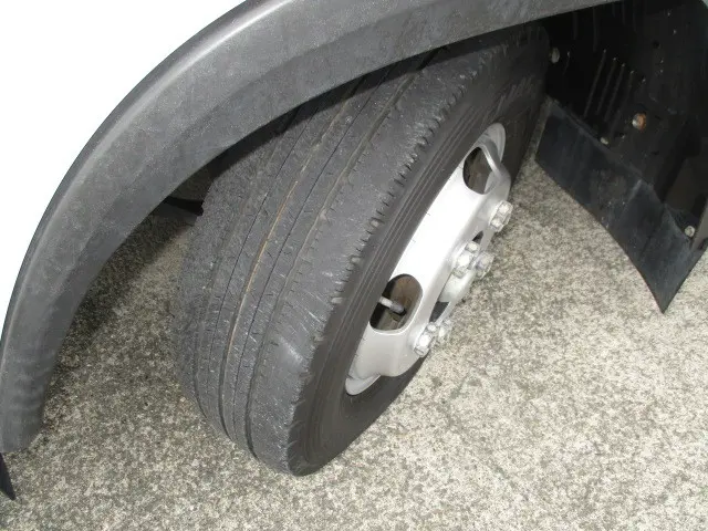 いすゞ エルフ 2RG-NLR88AN(2WD)の写真20