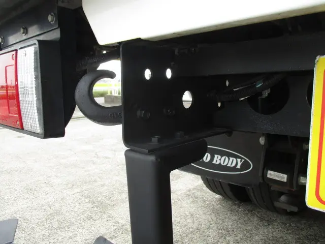 いすゞ エルフ 2RG-NLR88AN(2WD)の写真24