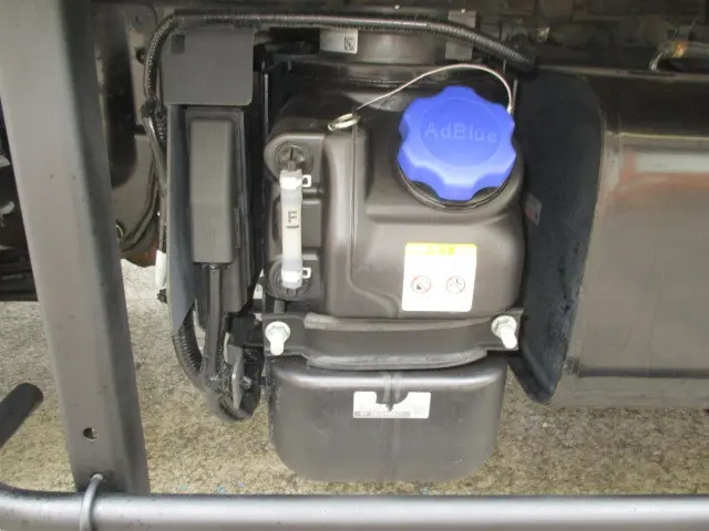 いすゞ エルフ 2RG-NLR88AN(2WD)の写真31