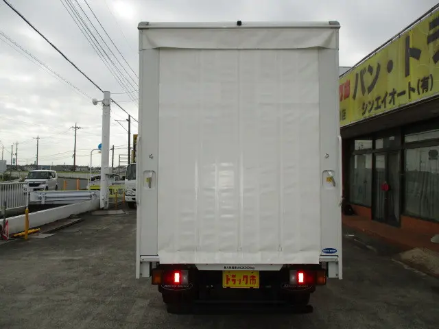 いすゞ エルフ 2RG-NLR88AN(2WD)の写真36