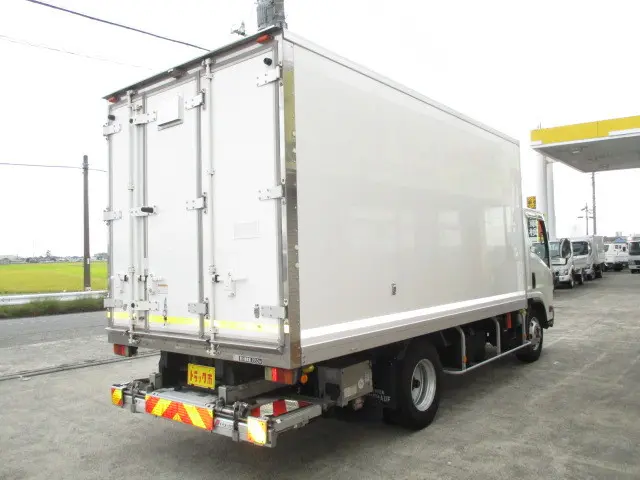 いすゞ エルフ TPG-NPR85YN(2WD)の写真2