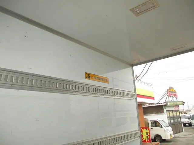 いすゞ エルフ TPG-NPR85YN(2WD)の写真14