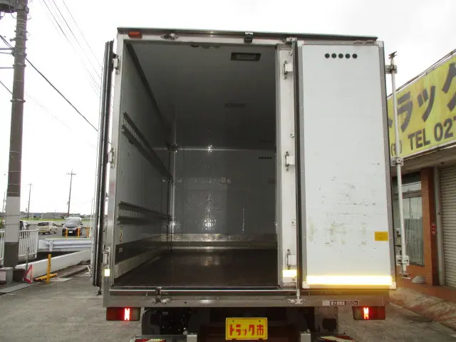 いすゞ エルフ TPG-NPR85YN(2WD)の写真17