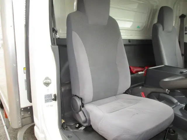 いすゞ エルフ TPG-NPR85YN(2WD)の写真23
