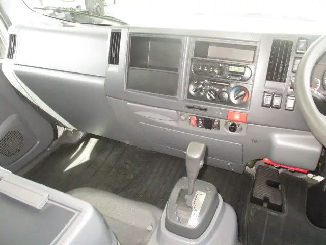 いすゞ エルフ TPG-NPR85YN(2WD)の写真26