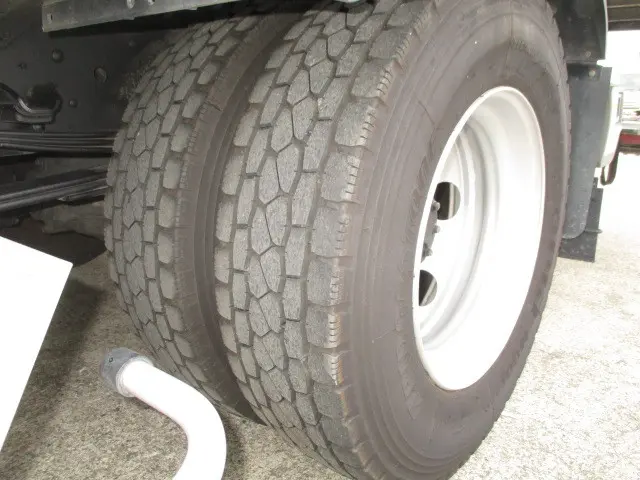 いすゞ エルフ TPG-NPR85YN(2WD)の写真30