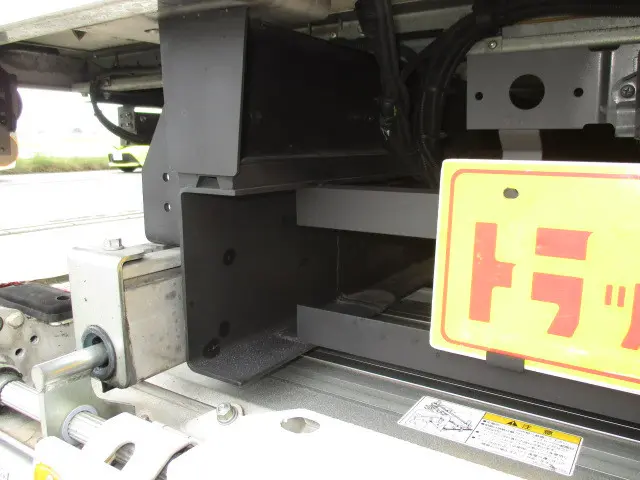 いすゞ エルフ TPG-NPR85YN(2WD)の写真33