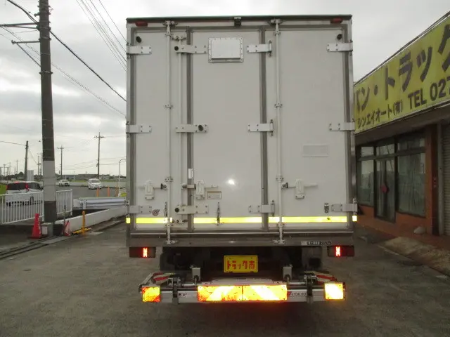 いすゞ エルフ TPG-NPR85YN(2WD)の写真44