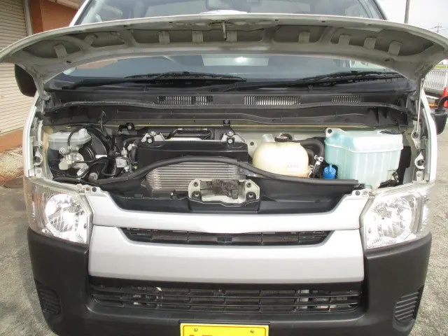 トヨタ ハイエースバン QDF-GDH201V(2WD)の写真11