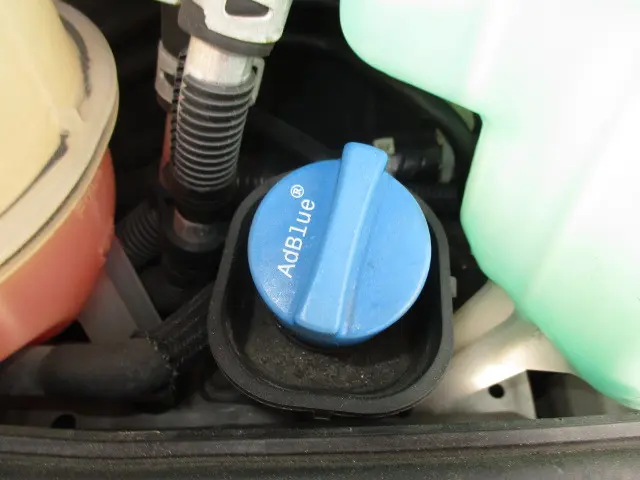 トヨタ ハイエースバン QDF-GDH201V(2WD)の写真12