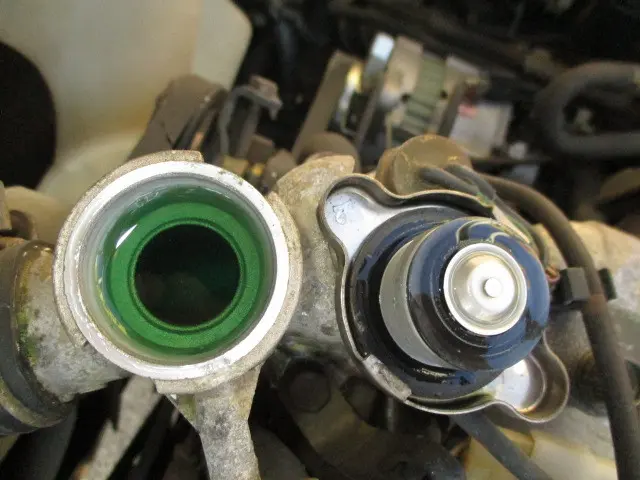 いすゞ エルフ KK-NHS69EA(4WD)の写真6