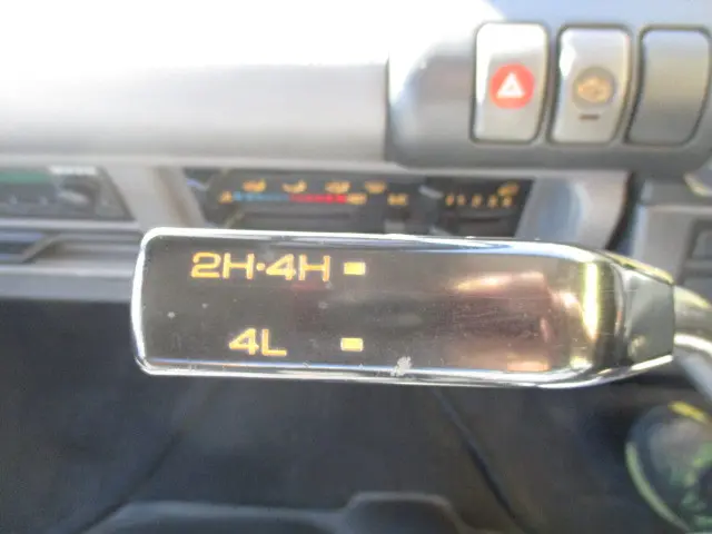 いすゞ エルフ KK-NHS69EA(4WD)の写真12