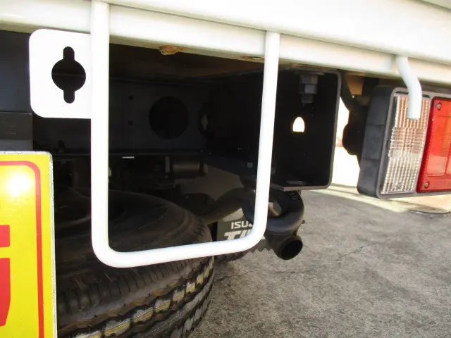いすゞ エルフ KK-NHS69EA(4WD)の写真19