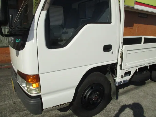 いすゞ エルフ KK-NHS69EA(4WD)の写真32