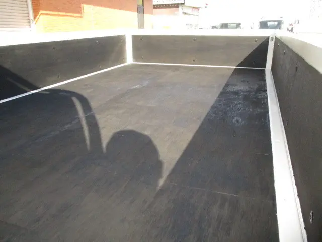 いすゞ エルフ KK-NHS69EA(4WD)の写真35