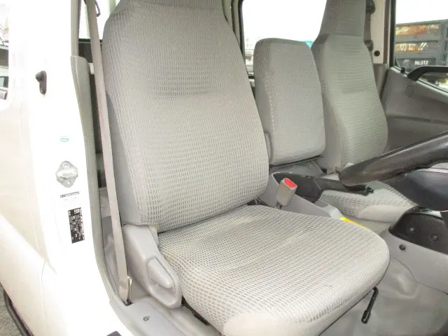 トヨタ ダイナ LDF-KDY281(4WD)の写真7