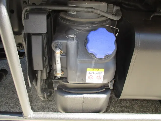 いすゞ エルフ 2RG-NJR88A(2WD)の写真31