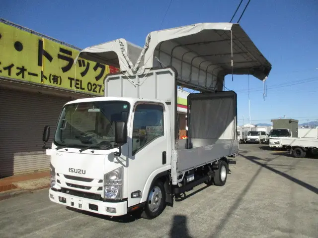 いすゞ エルフ 2RG-NMR88AR(2WD)の写真1