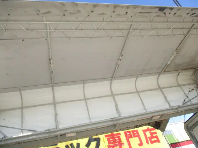 いすゞ エルフ 2RG-NMR88AR(2WD)の写真4