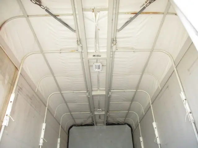 いすゞ エルフ 2RG-NMR88AR(2WD)の写真6