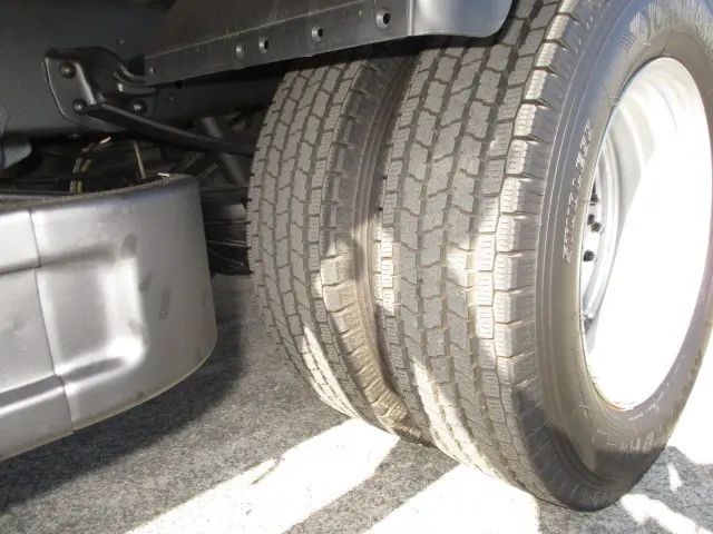 いすゞ エルフ 2RG-NMR88AR(2WD)の写真22