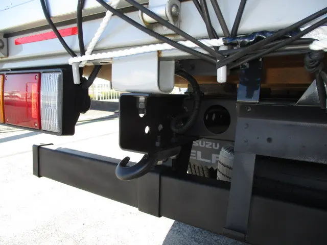 いすゞ エルフ 2RG-NMR88AR(2WD)の写真27