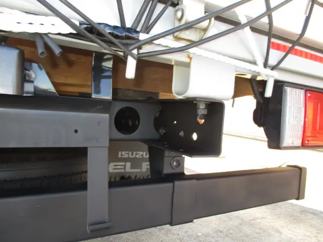 いすゞ エルフ 2RG-NMR88AR(2WD)の写真28