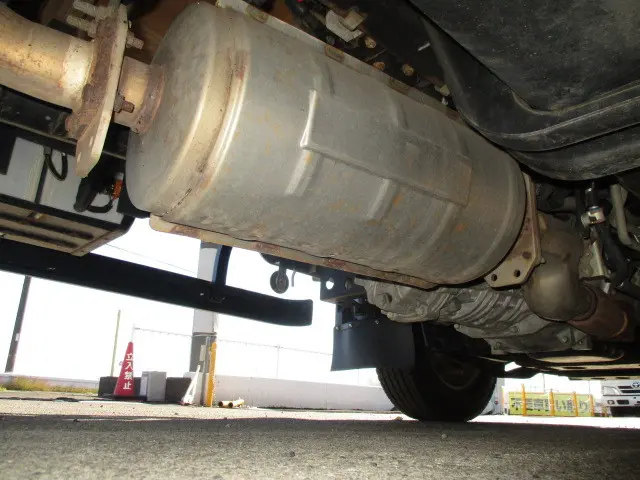 いすゞ エルフ 2RG-NMR88AR(2WD)の写真33