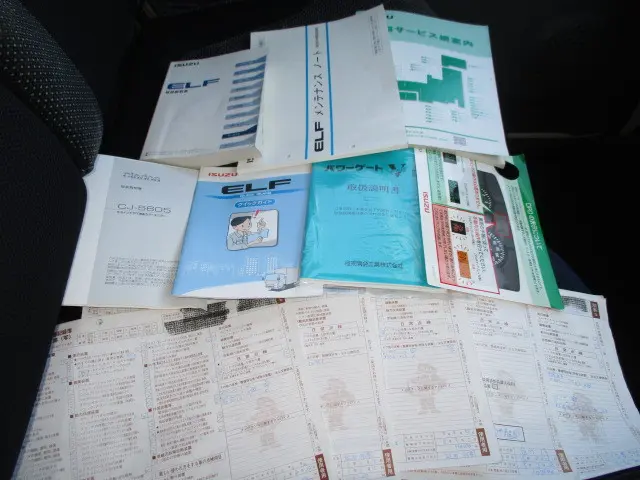 いすゞ エルフ TRG-NKR85A(2WD)の写真18