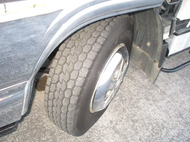 いすゞ エルフ TRG-NKR85A(2WD)の写真19