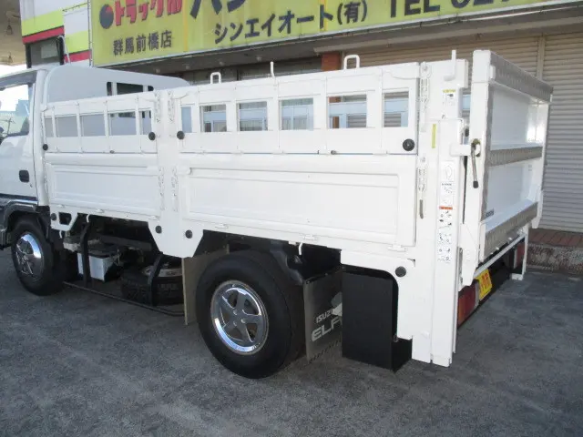 いすゞ エルフ TRG-NKR85A(2WD)の写真36