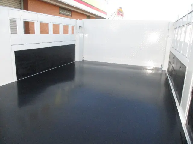 いすゞ エルフ TRG-NKR85A(2WD)の写真40