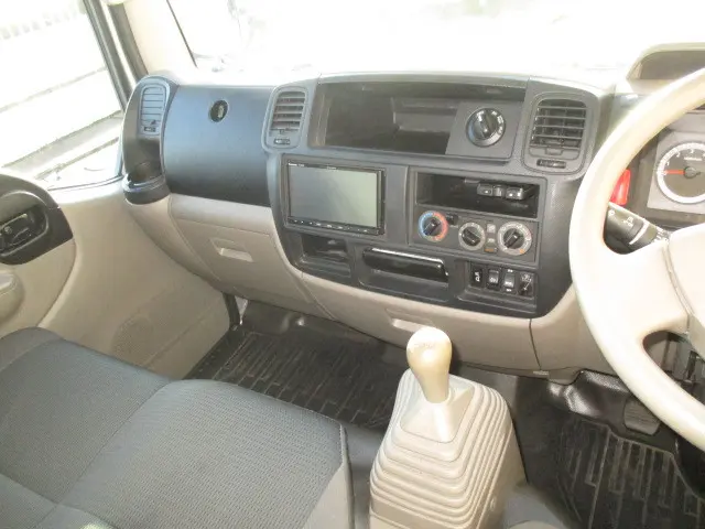 三菱 キャンターガッツ TKG-BSZ5F24(4WD)の写真11