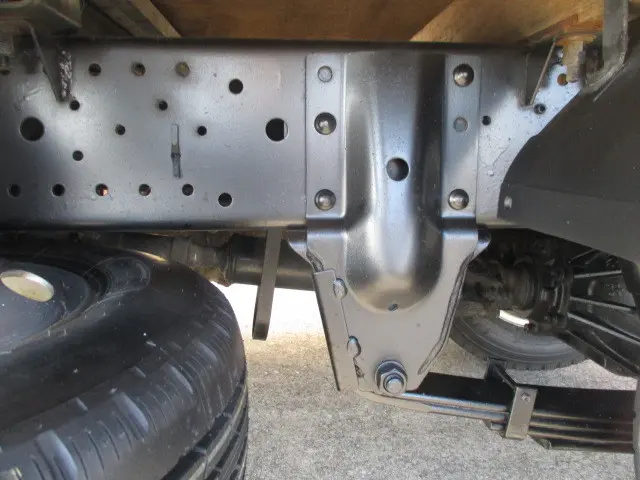 いすゞ エルフ BKG-NHS85A(4WD)の写真19