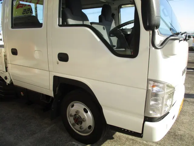 いすゞ エルフ BKG-NHS85A(4WD)の写真36