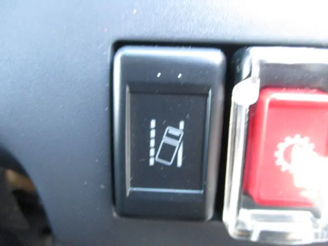 日産 アトラス 2RG-AHR88A(2WD)の写真12