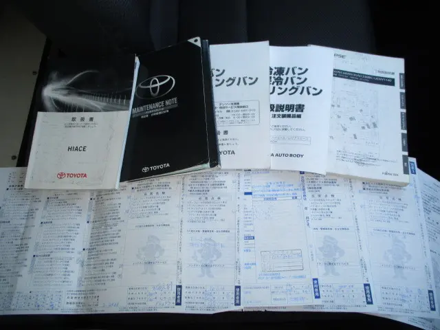 トヨタ ハイエースバン LDF-KDH206V(4WD)の写真17