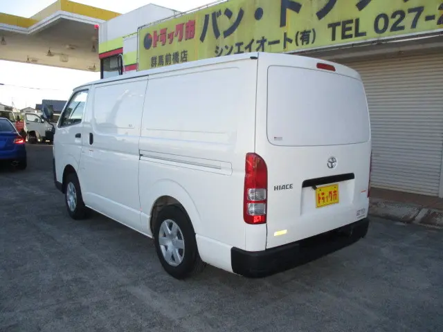 トヨタ ハイエースバン LDF-KDH206V(4WD)の写真30