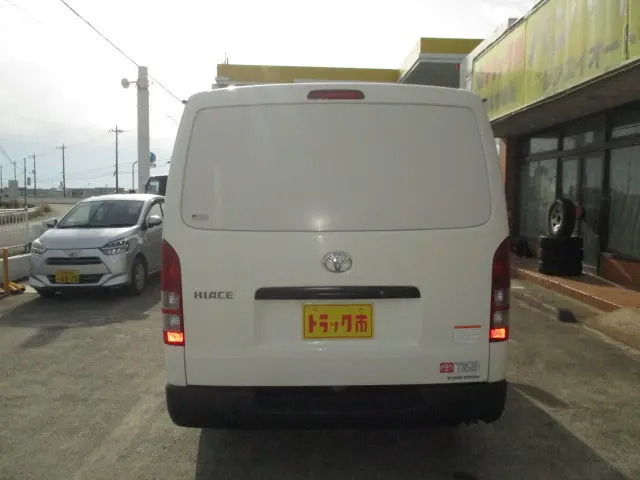 トヨタ ハイエースバン LDF-KDH206V(4WD)の写真31