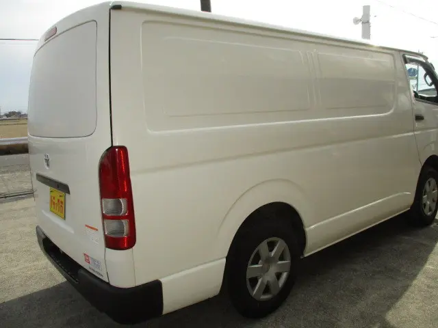トヨタ ハイエースバン LDF-KDH206V(4WD)の写真32