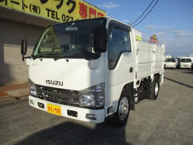いすゞ エルフ TRG-NKR85A(2WD)の写真1