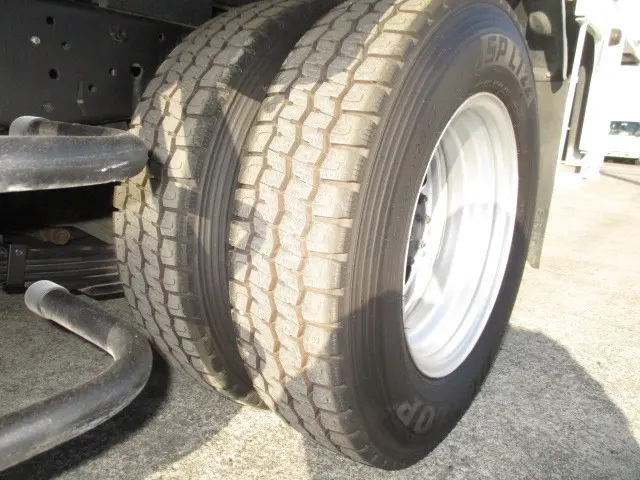 いすゞ エルフ TRG-NKR85A(2WD)の写真20