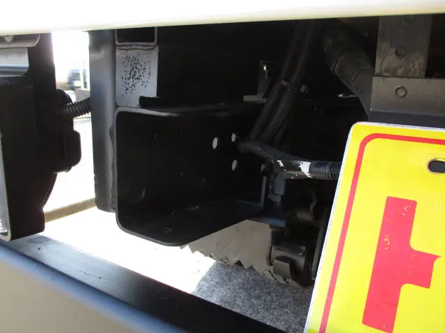 いすゞ エルフ TRG-NKR85A(2WD)の写真23