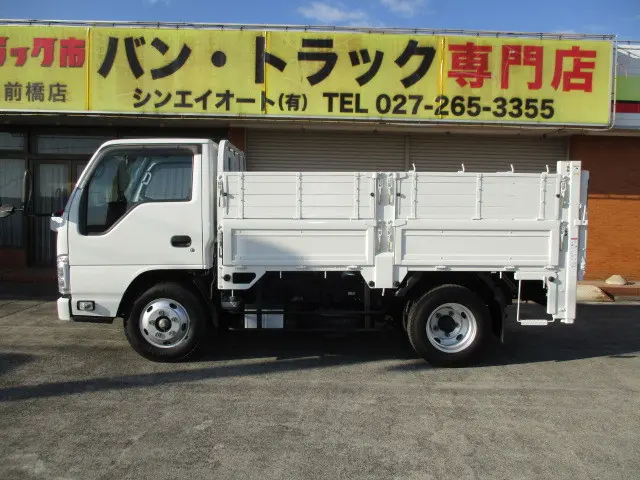 いすゞ エルフ TRG-NKR85A(2WD)の写真32