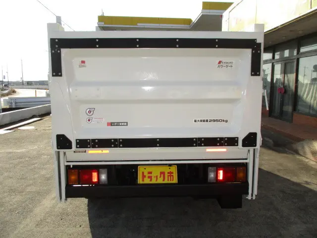 いすゞ エルフ TRG-NKR85A(2WD)の写真34