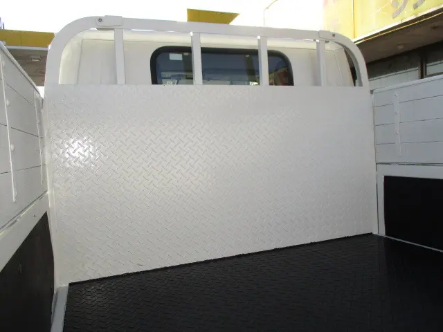 いすゞ エルフ TRG-NKR85A(2WD)の写真39