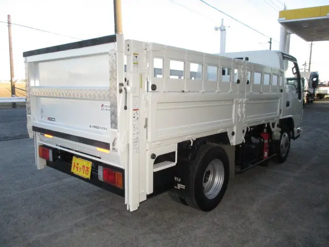 いすゞ エルフ TRG-NKR85A(2WD)の写真2