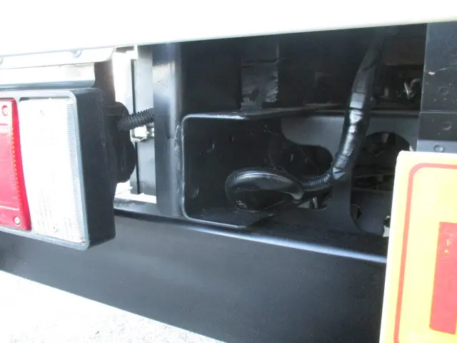 いすゞ エルフ TRG-NKR85A(2WD)の写真24