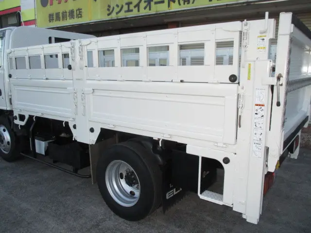 いすゞ エルフ TRG-NKR85A(2WD)の写真37