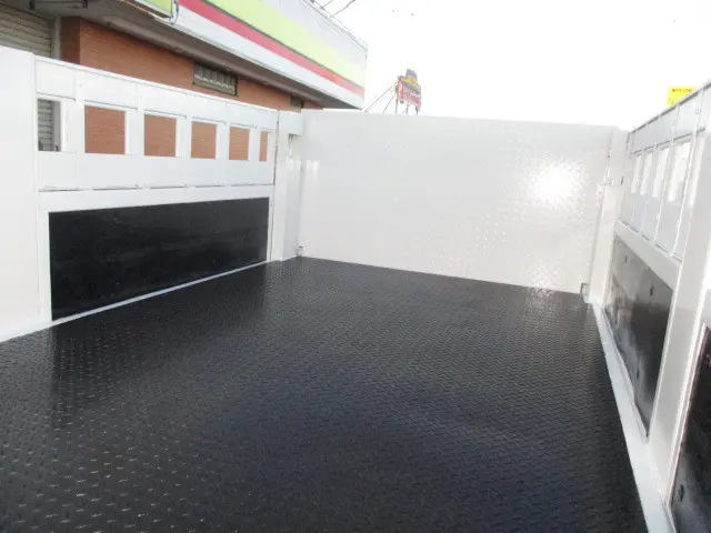 いすゞ エルフ TRG-NKR85A(2WD)の写真41